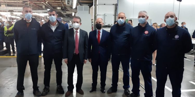 Caballero propondrá una norma que haga posible la Muy Alta Tensión para Stellantis Vigo