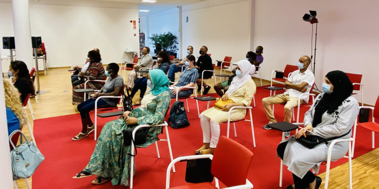 UVigo e Deputación lanzan a sexta edición dos cursos de español para persoas inmigrantes