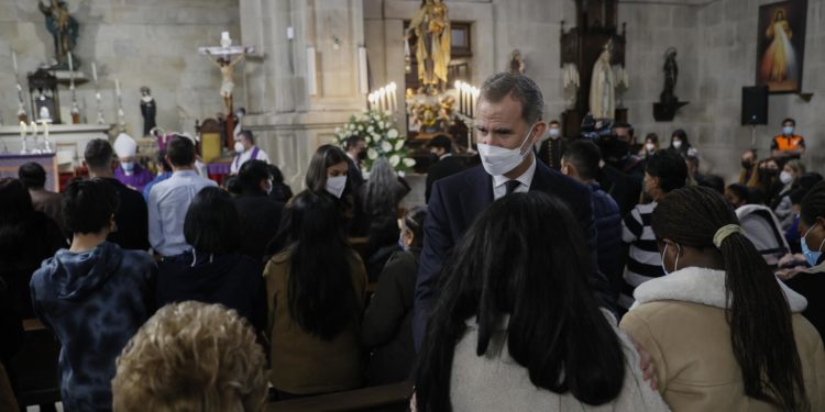 “Inmenso dolor” y “enorme empatía” en el funeral por los fallecidos del ‘Pitanxo’, presidido por los reyes