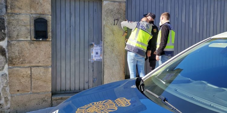 La Policía Nacional precintó cinco inmuebles en Vigo relacionados con la prostitución en 2021