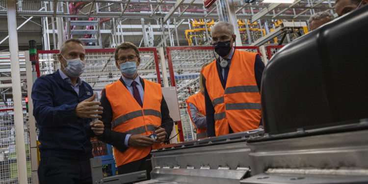 La Xunta pide al Gobierno que no ponga “en riesgo” la “capacidad” de Stellantis Vigo