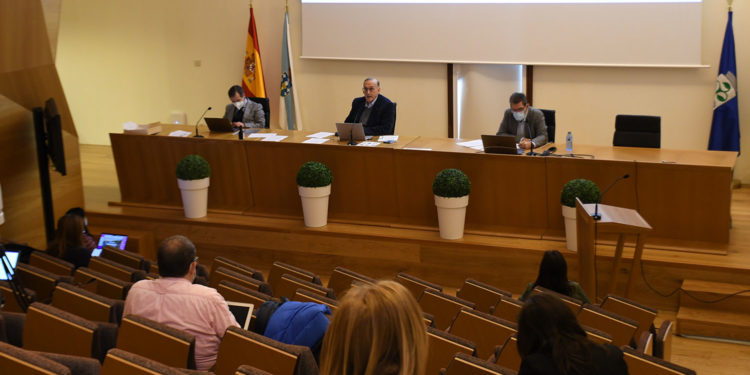 Preto de 800 investigadores da UVigo poderían beneficiarse dos complementos retributivos