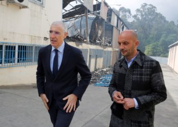 La Xunta ofrece su ayuda a Distribuciones Pako tras el incendio de su nave en O Porriño