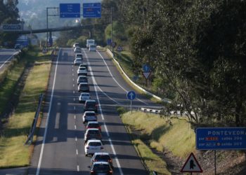 Retenciones de tráfico en la entrada de Vigo en el regreso de la Semana Santa
