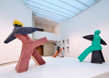 Las figuras más antropomórficas de Leiro conquistan el Marco