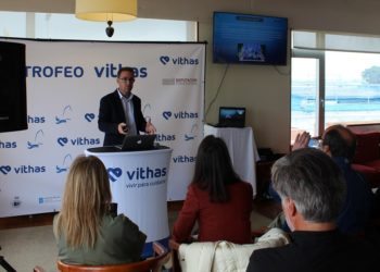 Vithas Vigo recomienda a los padres ser parte activa de la vida mediática de sus hijos