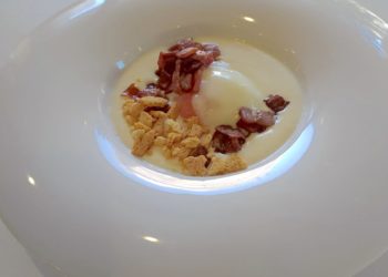 Huevo a 63º, carbonara de queso San Simón y pan frito