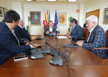 Caballero ofrece “todo o apoio” á Federación para que Balaídos acolla a fase de ascenso á Segunda División