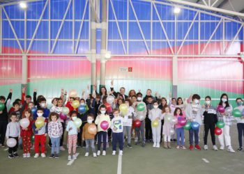 Deputación e Concello de Vigo enchen de cor o CEIP Balaídos coa nova cuberta do patio