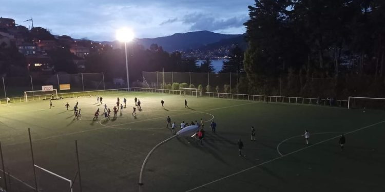 O BNG de Vigo urxe arranxar a iluminación do campo da ETEA, avariada desde hai ano e medio