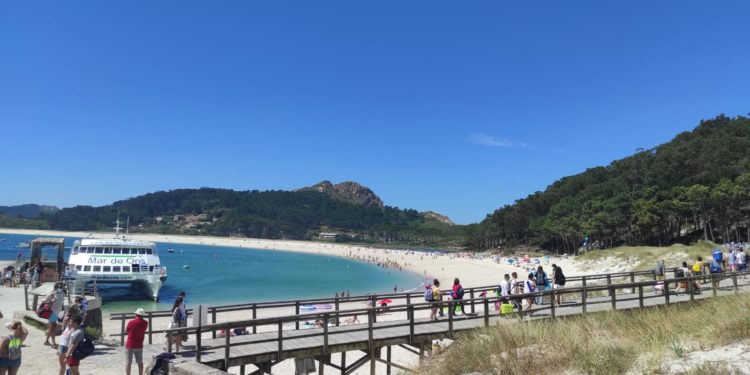 Las islas Cíes abrirán a diario en mayo tras recibir 8.700 visitas en Semana Santa