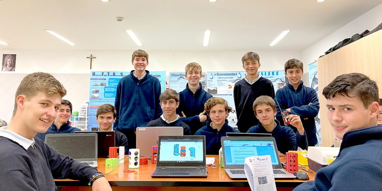 Tres equipos escolares representarán a Vigo en el proyecto Cansat de la Agencia Espacial Europea