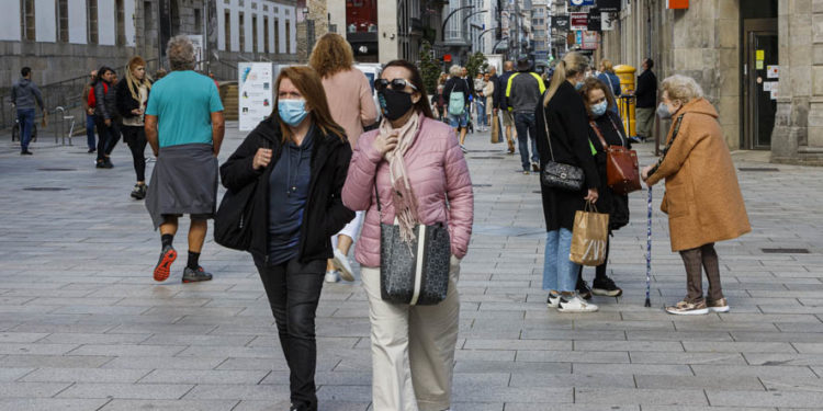 El área sanitaria de Vigo mantiene estable la transmisión de la Covid-19 en los grupos vulnerables