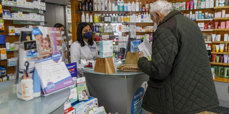 El área sanitaria de Vigo suma su cuarto día reduciendo la transmisión de la Covid-19 en vulnerables