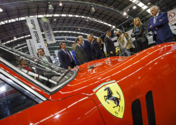 El Salón del Automóvil abre en Vigo con decenas de marcas, exposiciones y sorteos