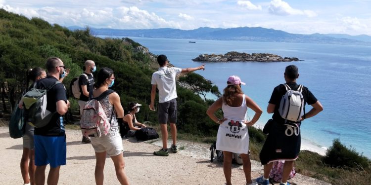 Las islas Cíes cuelgan el cartel de ‘completo’ para el sábado