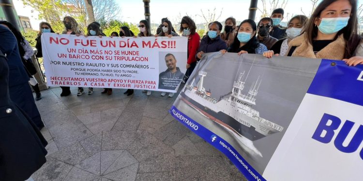Justicia y dolor por el ‘Villa de Pitanxo’: las familias piden bajar al pecio y «no tapar la verdad»