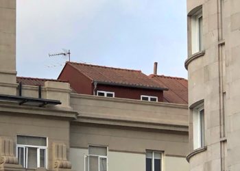 Una casa en el tejado