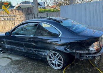 Detienen a un vigués por simular el robo de su coche tras sufrir un accidente en Baiona