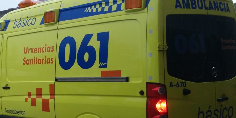 Herida una conductora en la AP-9 tras chocar contra la mediana a la altura de Vigo