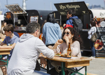 El Birraseto Fest triunfa en su nueva ubicación: última jornada para catar cerveza en el centro de Vigo