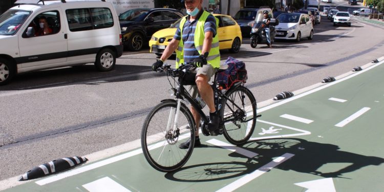 Caballero descarta el alquiler de bicis y patinetes en Vigo pese al interés de algunas empresas