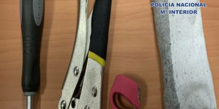 Detenida una pareja, por segunda vez en un mes, por varios robos en comercios de Vigo