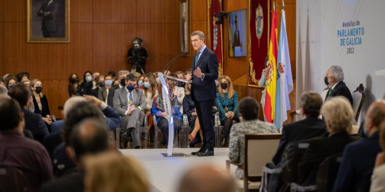 El PP de Feijóo ganaría hoy las elecciones generales, según el último sondeo
