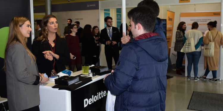 A Universidade de Vigo lanza a unha nova feira internacional de emprego nos tres campus