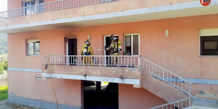 Un herido grave por una deflagración de gas en una casa de Baiona