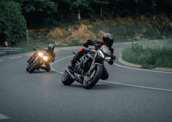 ¿Cómo mejorar el confort que ofrece el asiento de la moto?