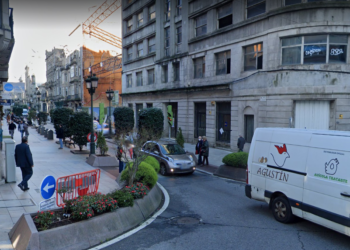 Domingo de tráfico cortado en una calle del centro de Vigo y en el túnel de Beiramar