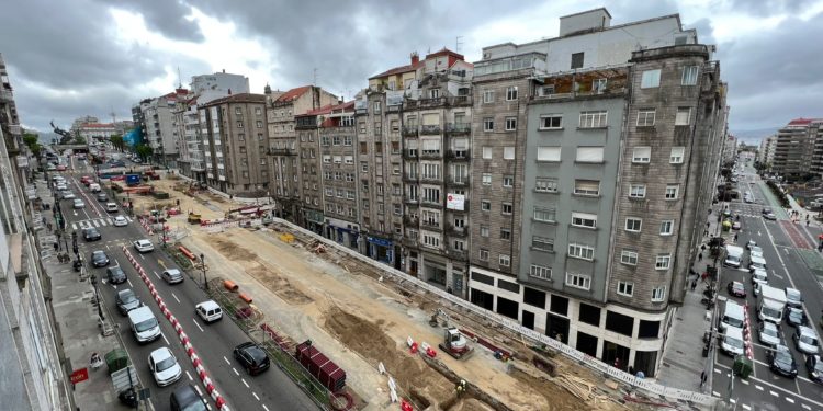 La Gran Vía de Vigo dice adiós por completo a su clásico bulevar