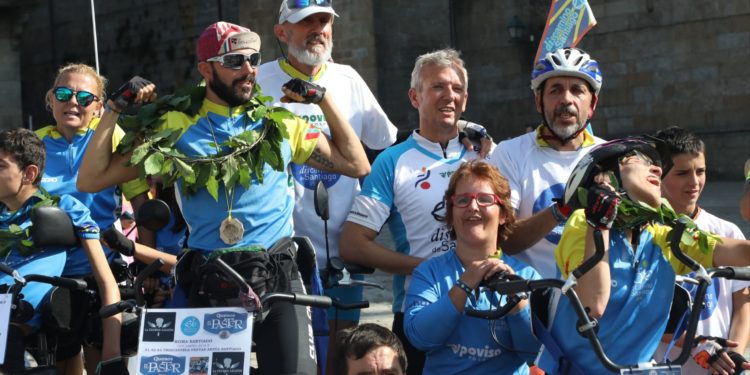 El ¿futuro? presidente de la Xunta se apunta a la Vig-Bay con Discamino