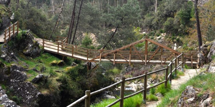 Oia suma unha ruta sendeirismo sinalizada antes da Semana Santa