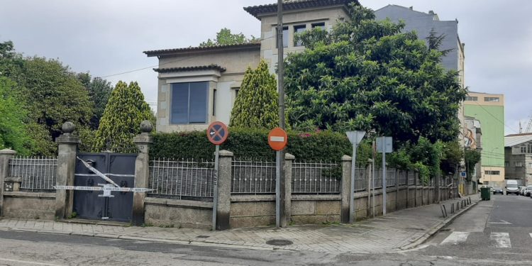 La Policía Nacional precinta un chalet de Vigo vinculado a la prostitución