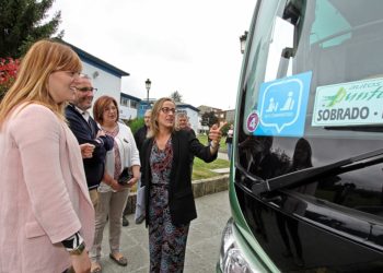 Nueve empresas logran paralizar un concurso público de transporte escolar en Vigo