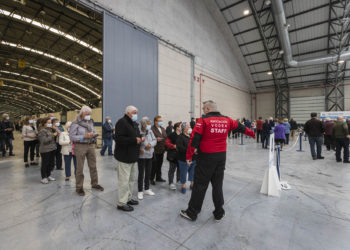 El ‘certificado covid’ para visitas a hospitales y residencias de Galicia se prorroga otras dos semanas