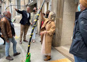 Vecinos de López de Neira denuncian continuos cortes de agua e inundaciones en garajes