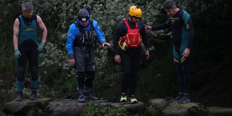 Reanudan la búsqueda del menor desaparecido en el Miño