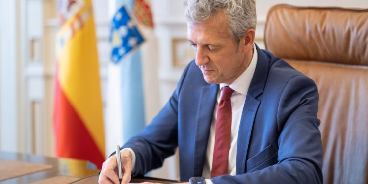 Rueda mantiene toda la estructura de la Xunta y solo introduce una variable en su Gobierno