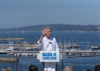 Rueda se compromete en Vigo a mantener y mejorar el legado de Feijóo