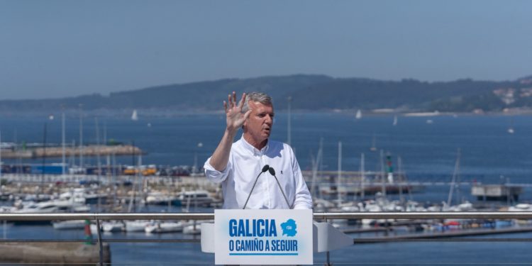 Rueda se compromete en Vigo a mantener y mejorar el legado de Feijóo