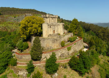 O Castelo de Sobroso reabre as visitas ao público tras a súa musealización