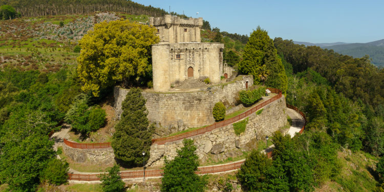 O Castelo de Sobroso reabre as visitas ao público tras a súa musealización