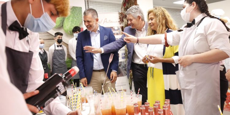 O Mercado do Progreso degusta os sabores europeos con produtos de proximidade