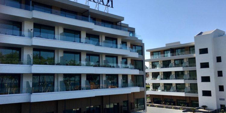 El nuevo hotel de Samil ya permite reservar sus habitaciones, de hasta 500 euros