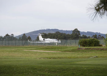 Juan Carlos I parte de Vigo hacia Madrid para reencontrarse con Felipe VI