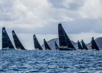 El tailandés Vayu sorprende en el estreno de las 52 Super Series