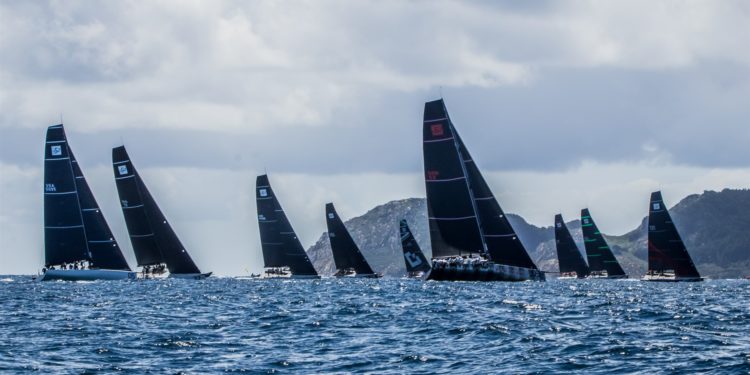 El tailandés Vayu sorprende en el estreno de las 52 Super Series